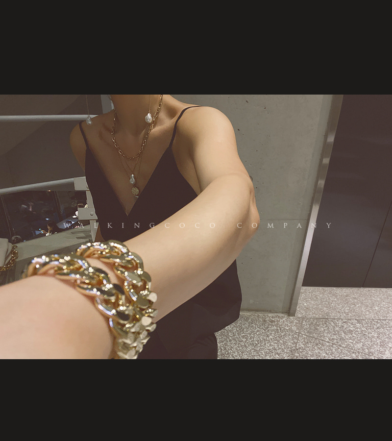 chic chain bracelet